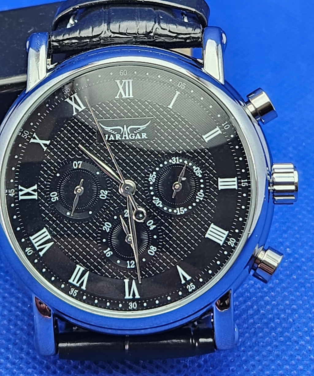Jaragar Sport Mens Watch Black Dial Roman Numerals New Designer Style Wristwatch