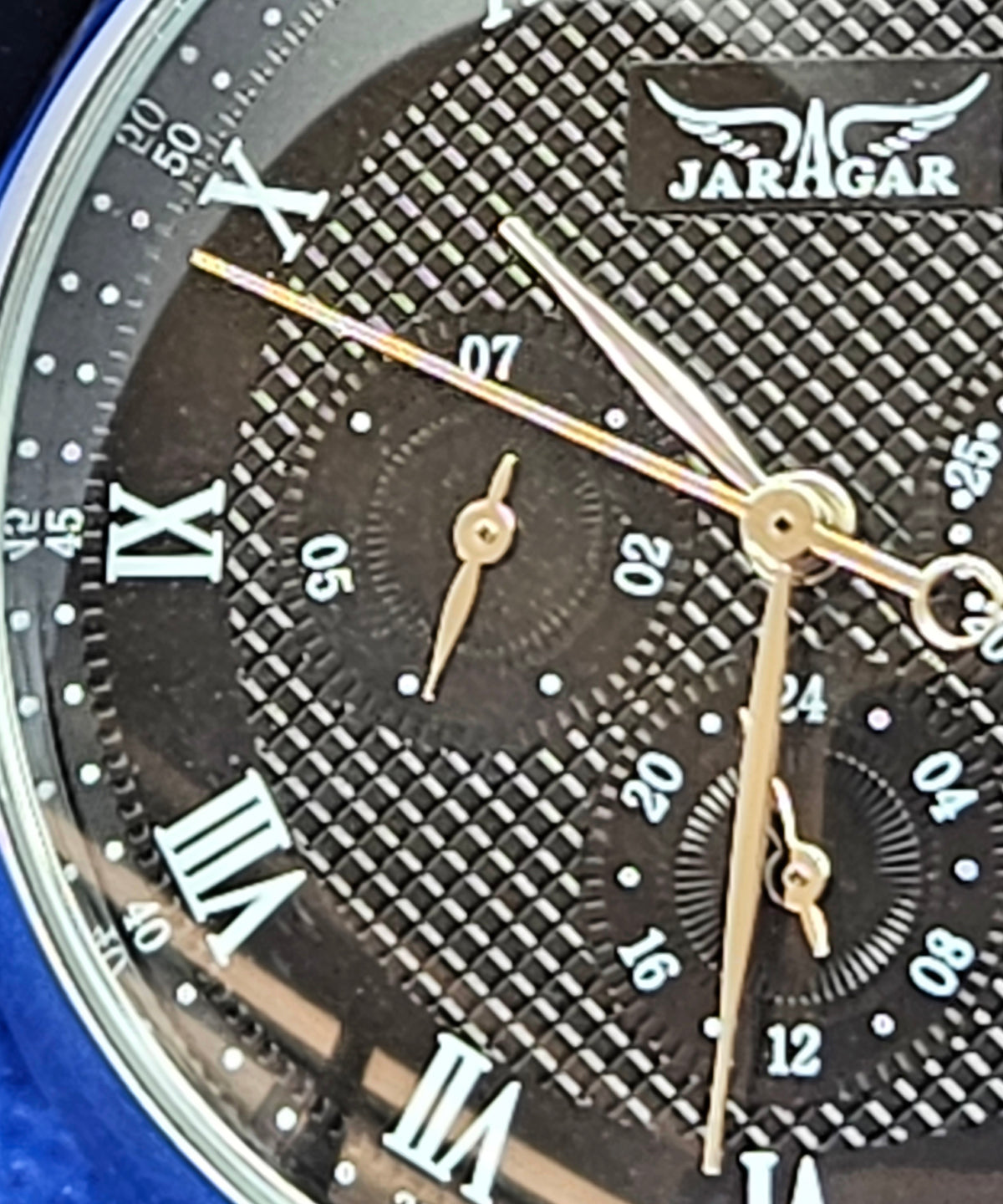 Jaragar Sport Mens Watch Black Dial Roman Numerals New Designer Style Wristwatch