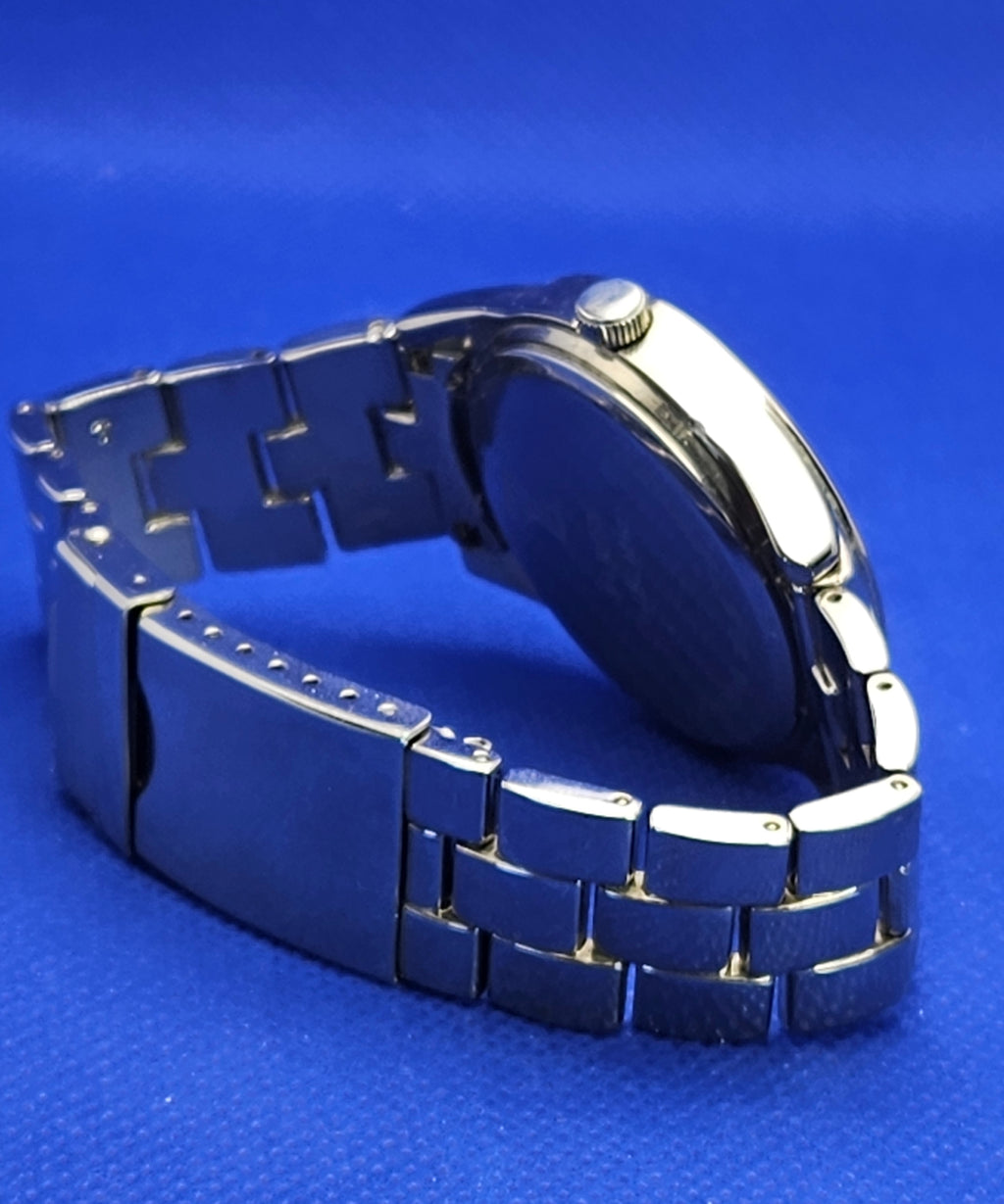 Spirit Ladies Crystal-Set Bezel Quartz Watch — Silver Tone with Glitter Dial