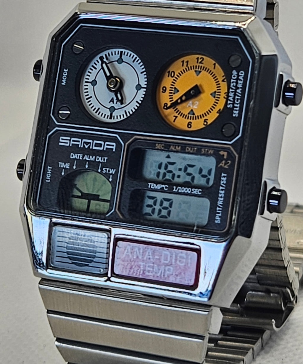 SAMDA Retro Dual-Zone Ana-Digi Temp Watch – Stealth Black Edition